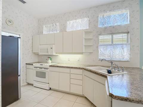 9289 Penelope Drive, Weeki Wachee FL - photo 6 of 27