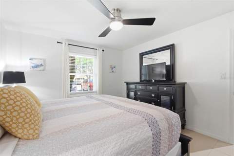 5280 Coquina Key Drive #A, St Petersburg FL - photo 21 of 78