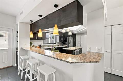 3913 W Barcelona Street, Tampa FL - photo 18 of 43