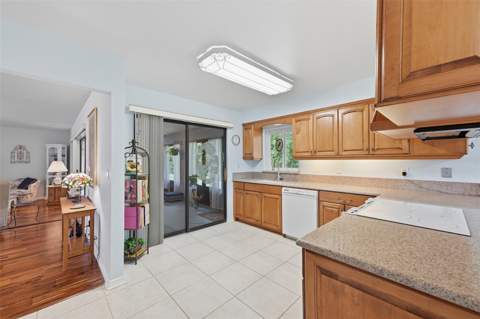 1803 New Bedford Drive, Sun City Center FL - photo 17 of 47