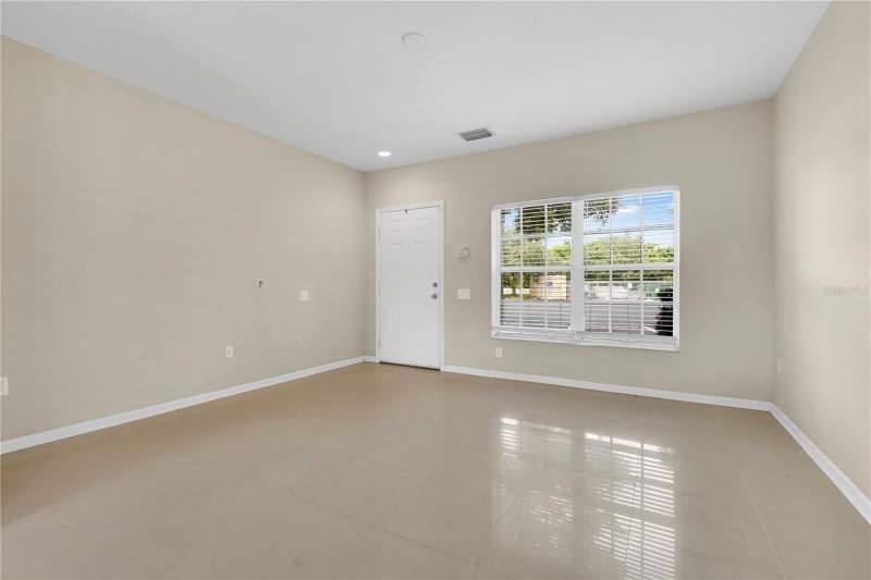 2 bedroom Townhouse at 10173 Bessemer Pond Court, Valhalla Ph 3-4, Riverview — photo 3