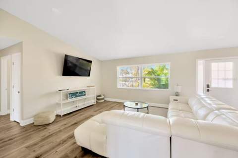 721 Eagle Lane, Apollo Beach FL - photo 8 of 51