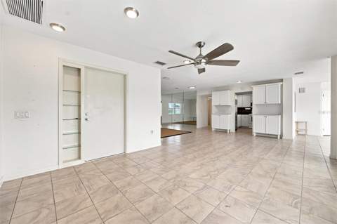 1811 Milford Circle, Sun City Center FL - photo 10 of 65