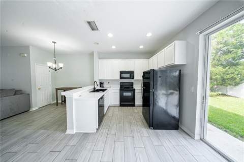 11505 Declaration Drive, Tampa FL - photo 7 of 19