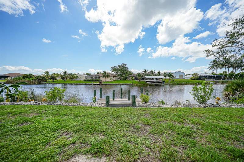 4 bedroom Single Family Residence at 9436 President Circle, Port Charlotte Sec 071, Port Charlotte — photo 4