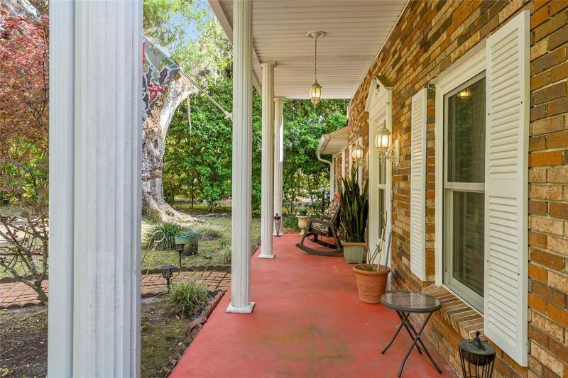 4 bedroom Single Family Residence at 1008 S Mildred Avenue, Parsons Add To Brooksville, Brooksville — photo 2