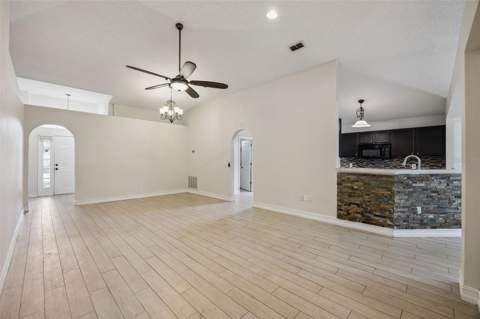 1612 Muir Circle, Clermont FL - photo 8 of 35
