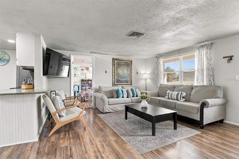 4 bedroom Single Family Residence at 11625 Crystal Lake Drive, Gulf Highlands, Port Richey — photo 5