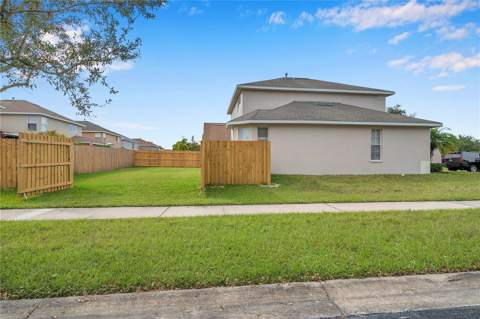 402 Halifax Bay Court, Apollo Beach FL - photo 10 of 70