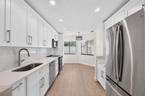 456 Lakeview Drive #5, Palm Harbor FL - photo 6 of 6