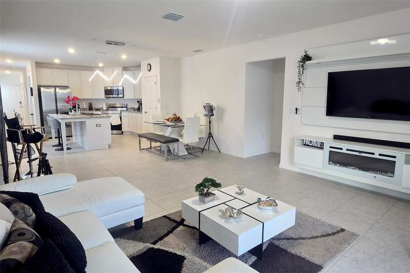 3 bedroom Single Family Residence at 5539 Maddie Drive, Hammock Reserve Ph 3, Haines City — photo 2