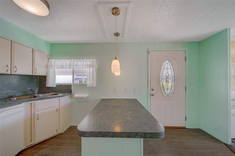 2 bedroom Manufactured Home at 12501 Ulmerton Road #128, Glenwood Estates Inc Conco, Largo — photo 5