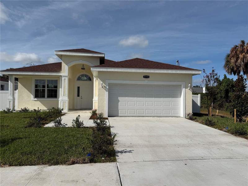3 bedroom Single Family Residence at 5710 42nd Street, Orangewood Heights, St Petersburg — photo 2