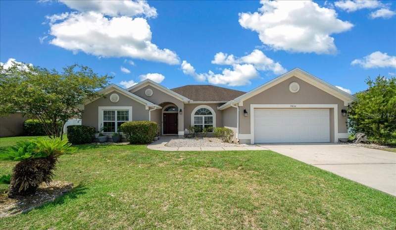 4 bedroom Single Family Residence at 9870 SW 55th Avenue Road, Meadow Glenn Un 3B, Ocala — photo 2