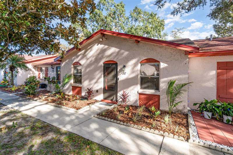 Marbrisa Villas
