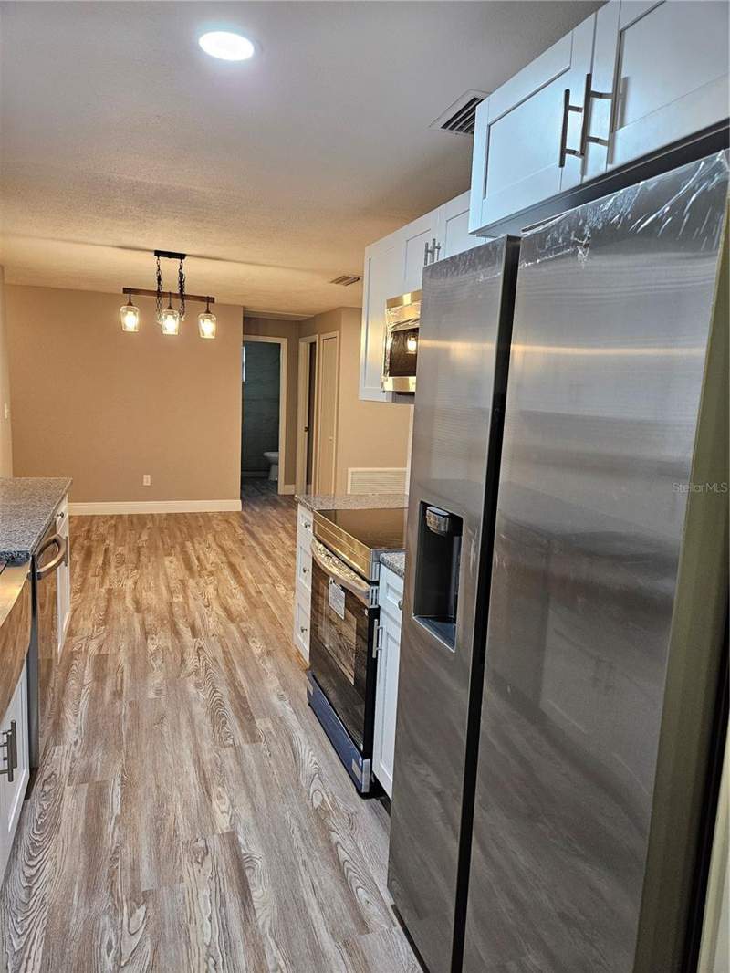 3 bedroom Single Family Residence at 5008 Cynthia Lane, Spring Hill, Spring Hill — photo 5