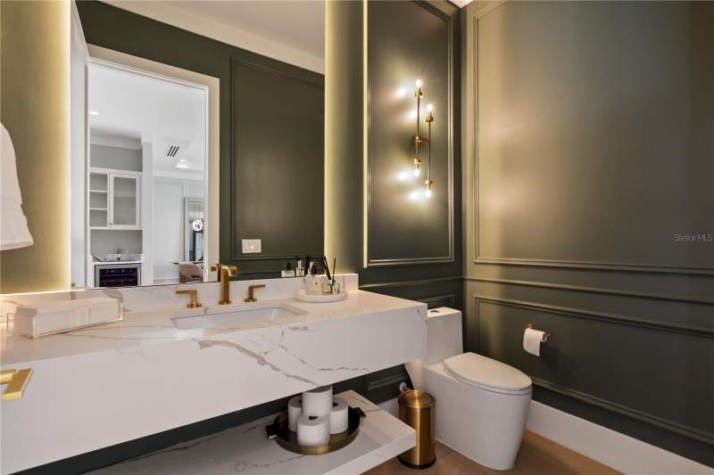 5 bedroom Single Family Residence at 2315 WEBER STREET, COLONIAL GARDENS REP, ORLANDO — photo 4