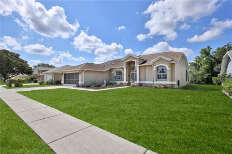 10376 Henderson Street, Spring Hill FL - photo 6 of 56