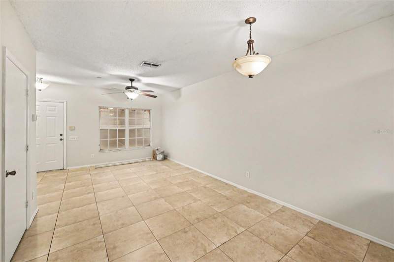 2 bedroom Townhouse at 366 Countryside Key Boulevard, Countryside Key, Oldsmar — photo 5