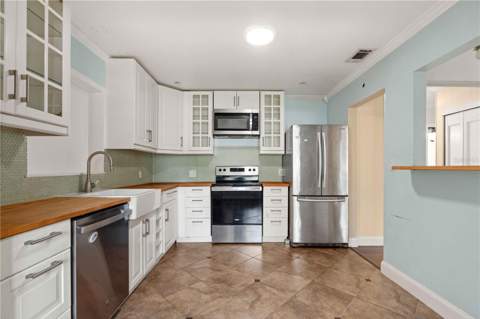 6116 Florida Avenue, New Port Richey FL - photo 9 of 26