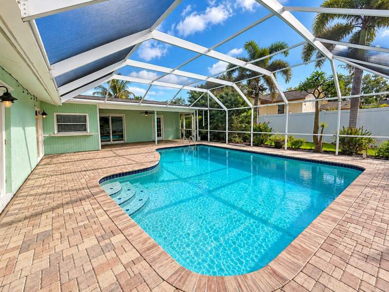 4 bedroom Single Family Residence at 1358 Wexford Drive, Wexford Leas, Palm Harbor — photo 2