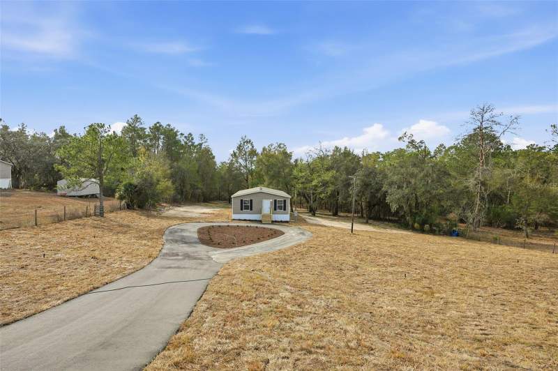 3 bedroom Manufactured Home at 25924 Whipperwill Street, Brooksville, Brooksville — photo 4