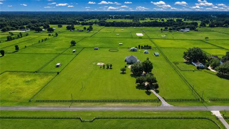 4 bedroom Farm at 12345 NE 14th Avenue, Winners Turf, Anthony — photo 2