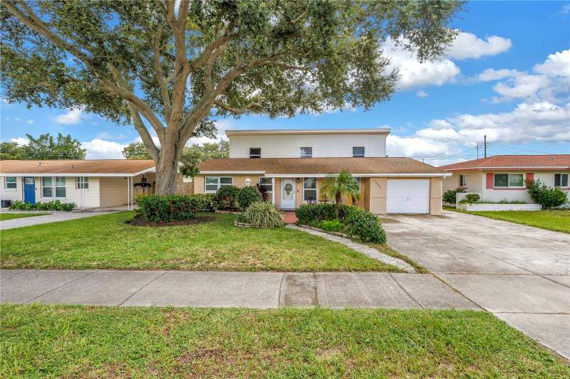 7999 RIDGE ROAD home for sale in Ridgewood Groves