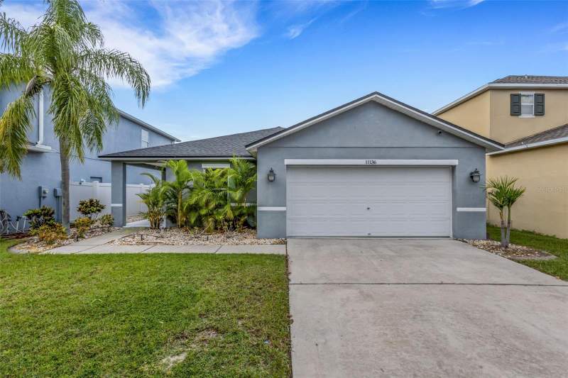 3 bedroom Single Family Residence at 11136 Golden Silence Drive, South Fork Unit 5, Riverview — photo 2