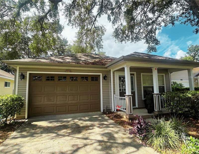 25119 CRANES ROOST CIRCLE home for sale in Plantation At Leesburg Golfview