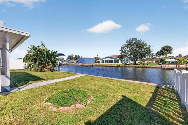 2 bedroom Single Family Residence at 13232 Neptune Drive, Pleasure Isles, Hudson — photo 4