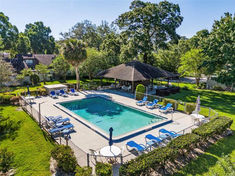 2 bedroom Townhouse at 3867 NE 17th Street Circle, The Village, Ocala — photo 3