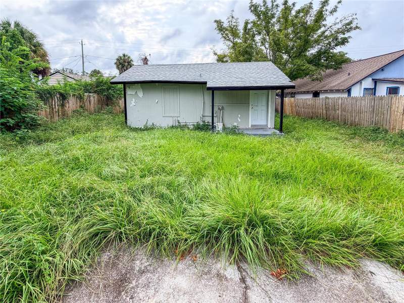 2 bedroom Single Family Residence at 8308 N Mulberry Street, Sulphur Spgs Add, Tampa — photo 4
