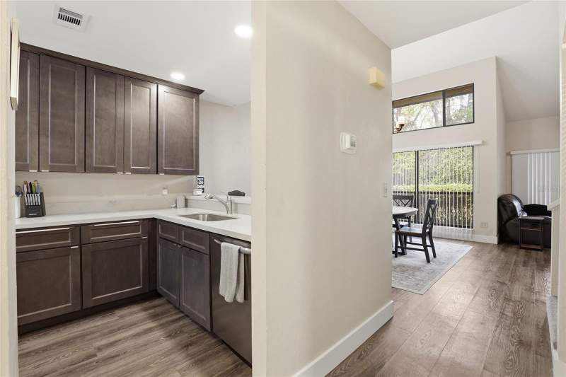 2 bedroom Villa at 3939 NW 29th Lane, Pebble Creek Villas, Gainesville — photo 5