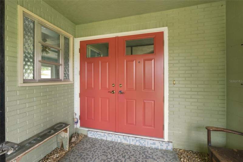 2 bedroom Single Family Residence at 3921 Pin Oaks Street, Glen Oaks Country Club Estates, Sarasota — photo 2