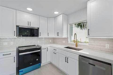 10238 Tarpon Drive, Treasure Island FL - photo 13 of 59