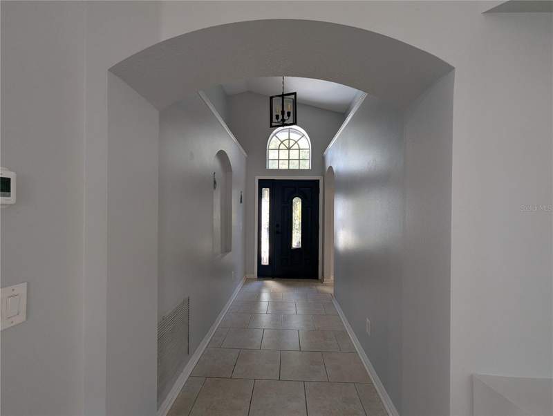 3 bedroom Single Family Residence at 6907 Freeport Road, Lake St Charles Unit 6, Riverview — photo 5