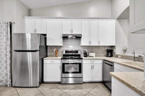 319 Monaco Drive #8, Punta Gorda FL - photo 14 of 49