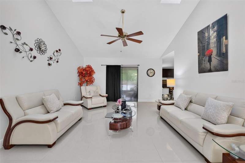 3 bedroom Single Family Residence at 2144 Majestic Woods Boulevard, Majestic Oaks, Apopka — photo 4