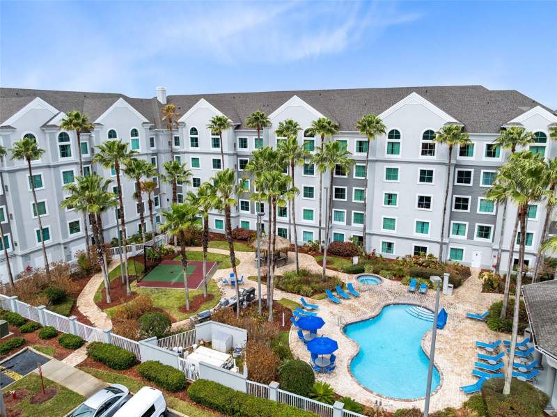 8303 Residence