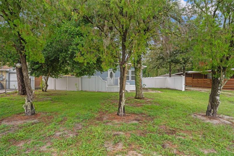 2 bedroom Manufactured Home at 237 Monroe Avenue, Masaryktown, Brooksville — photo 4