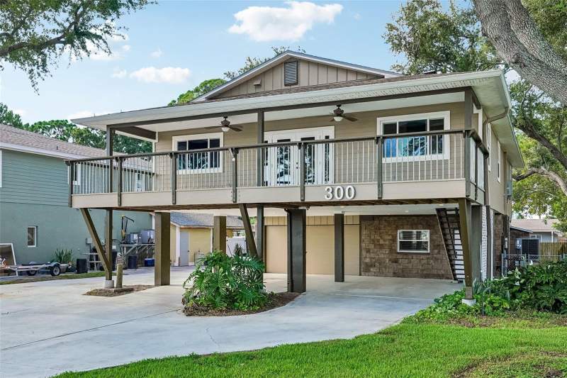 3 bedroom Single Family Residence at 300 90th Avenue, Sun Plaza Isles Sec 3, St Petersburg — photo 3