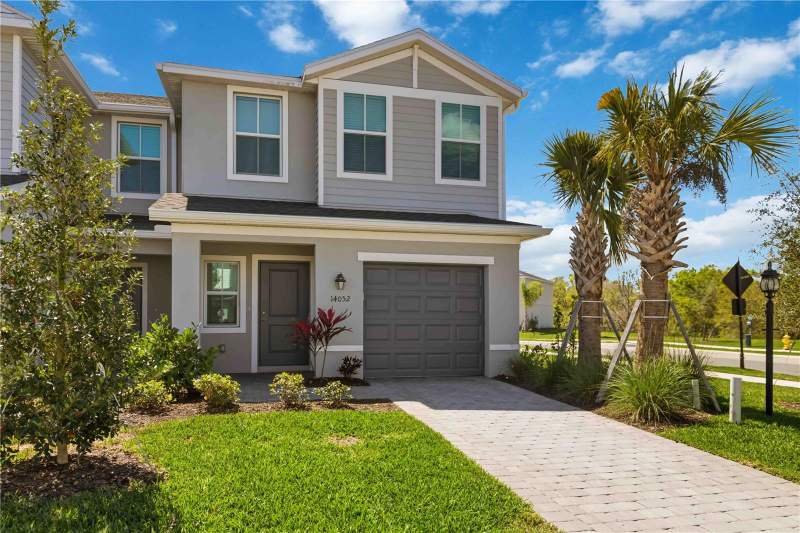 3 bedroom Townhouse at 14052 Lilac Sky Terrace, Aurora, Bradenton — photo 2