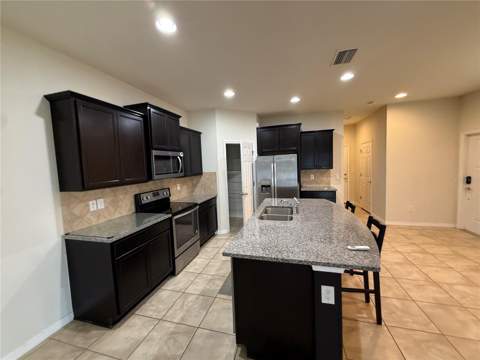 9154 Hillcroft Drive, Riverview FL - photo 17 of 55