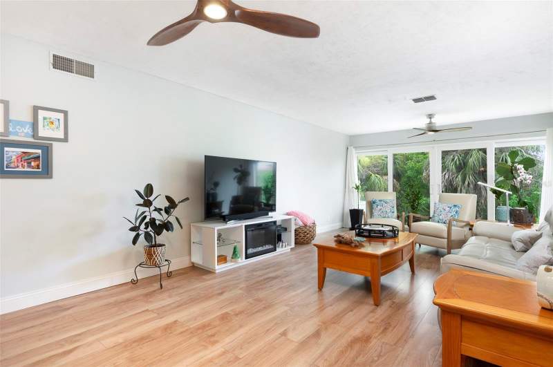 2 bedroom Villa at 10152 Regal Drive, Imperial Point Condo, Largo — photo 5