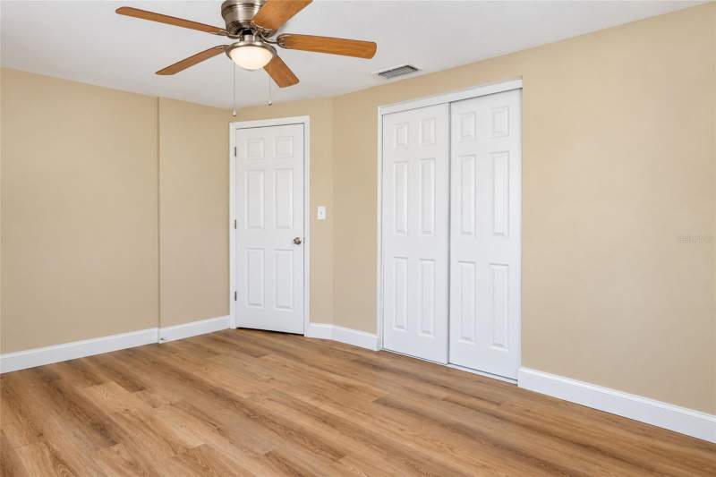 3 bedroom Single Family Residence at 3521 Kimberly Oaks Drive, Beacon Square, Holiday — photo 5