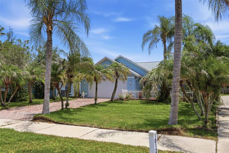1014 CONLEY DRIVE home for sale in Alafaya Woods