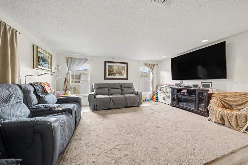 4 bedroom Single Family Residence at 394 Barberry Lane, Spring Oaks, Altamonte Springs — photo 5