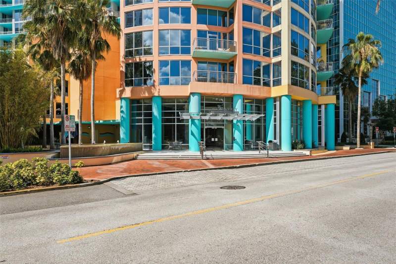 2 bedroom Condominium at 322 E CENTRAL BOULEVARD #912, WAVERLY ON LAKE EOLA, ORLANDO — photo 4
