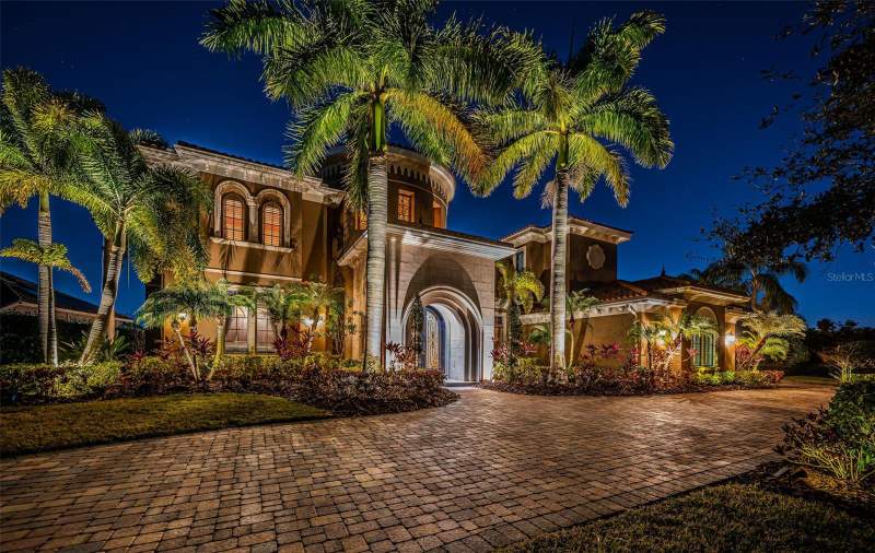 5 bedroom Single Family Residence at 9209 Silverthorn Road, Bayou Club Estates Tr 2 Ph 2, Seminole — photo 2